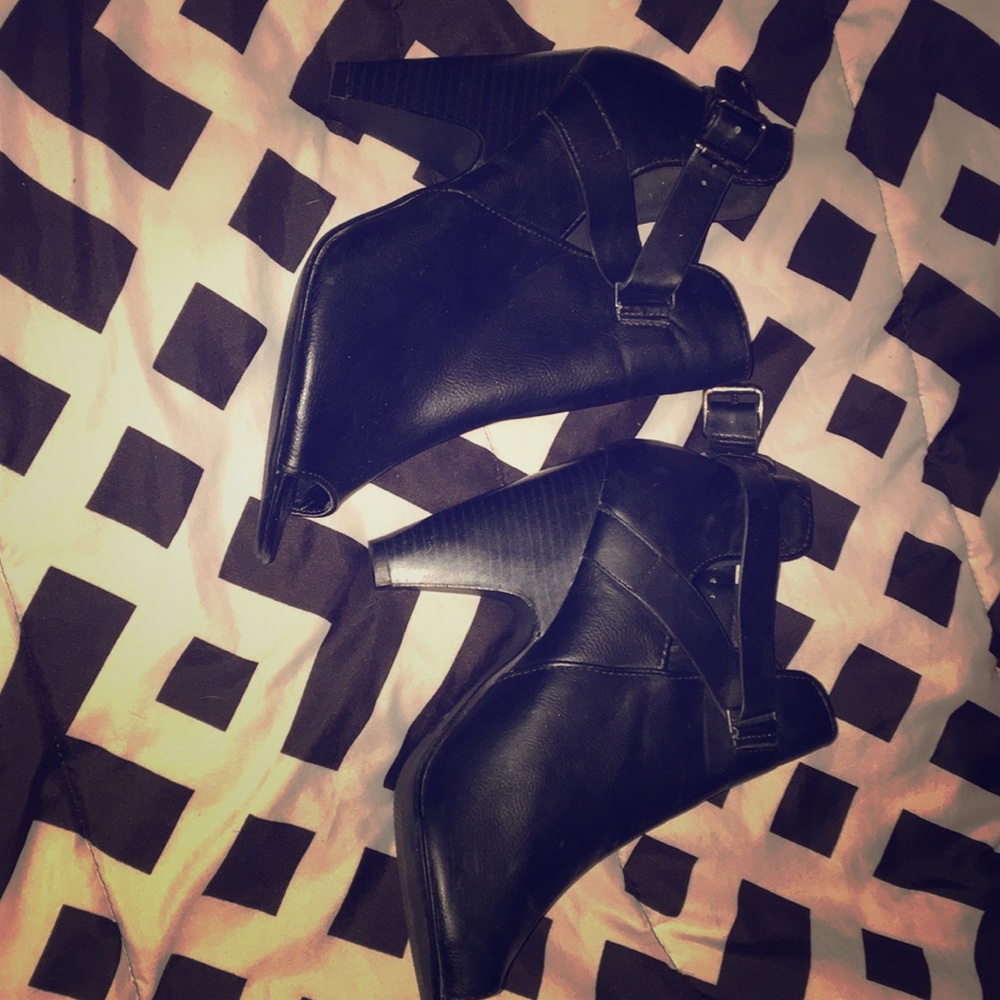 Little black boots!